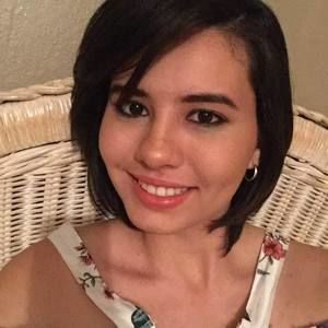 Meet your Posher, Déborah